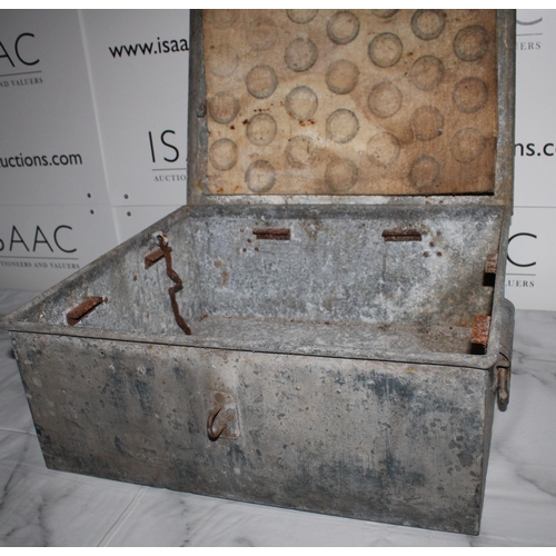 182 - WWII German Fuse Box - Cast Metal - Collection Only

45CM X 41CM