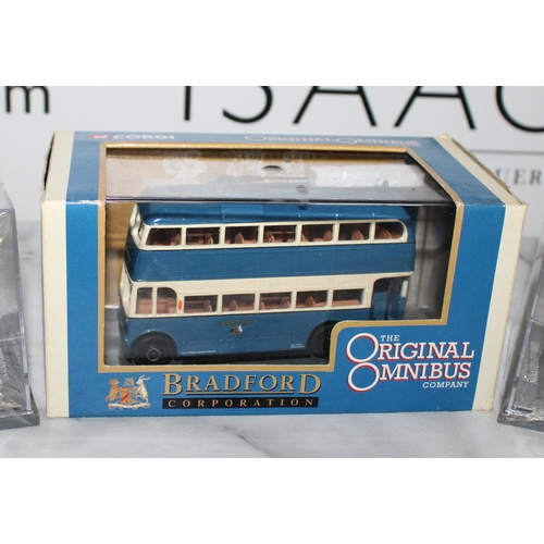 611 - 3 x Corgi & Omnibus Collectable Vehicles