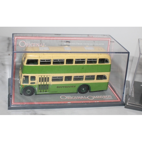 617 - 3 x Corgi & Omnibus Collectable Vehicles