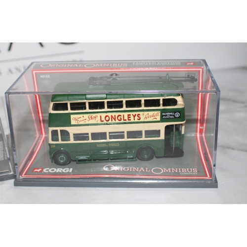 617 - 3 x Corgi & Omnibus Collectable Vehicles