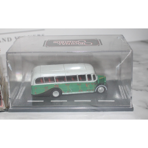 618 - 3 x Corgi & Omnibus Collectable Vehicles