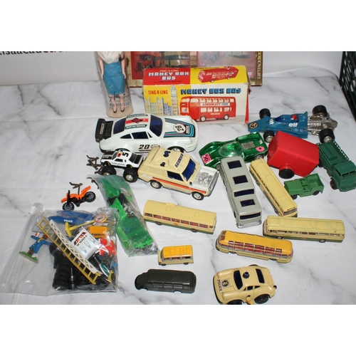 627 - Mixed Plastic Collectable Toys