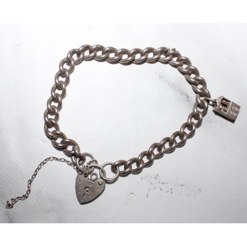 356 - Silver Hallmarked Charm Bracelet with One Punch & Judy Charm
All Proceeds Go To Charity