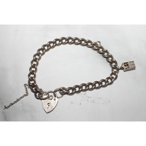 356 - Silver Hallmarked Charm Bracelet with One Punch & Judy Charm
All Proceeds Go To Charity