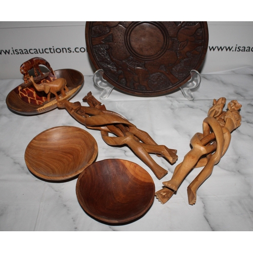 124 - Collection of  African Wooden Carvings / Plate