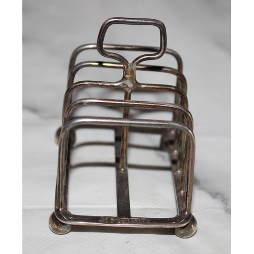 377 - Small Silver Hallmarked Toast Rack