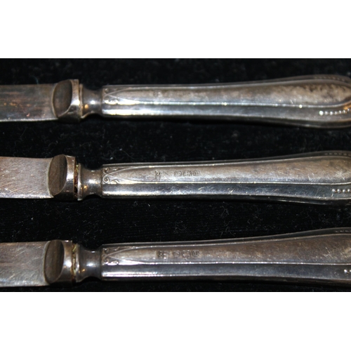 486 - Silver Handled Boxed Knife Set