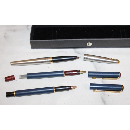 14 - Three Parker Fountain Pens (One Damage To End Shown In Pictures)
In A Box
Untested