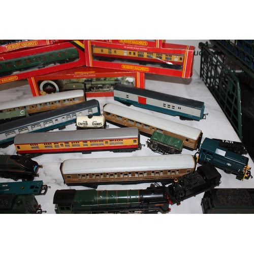 867 - Quantity Of Hornby Train Items including 7 Engines ( one boxed )