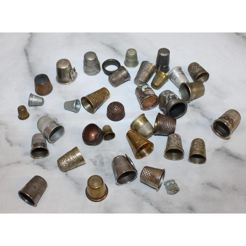 117 - Quantity Of Collectable Thimbles