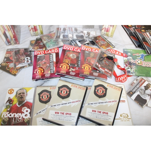 198 - Quantity Of Collectable Manchester United Items Inc-
Refill 5 x 10 Pack Cd-r Cards z