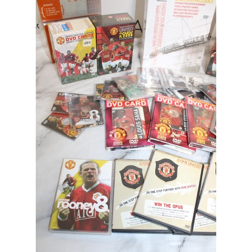 198 - Quantity Of Collectable Manchester United Items Inc-
Refill 5 x 10 Pack Cd-r Cards z