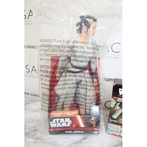 224 - New Star War Toys Inc- Micromachines The Force Awakens & Big Figs 18 Inch Figure Rey
All Proceeds Go... 