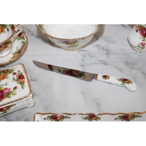 159 - Collection Of Collectable Old Country Roses Royal Albert Bone China & Cottage Rose Fine Bone China I... 