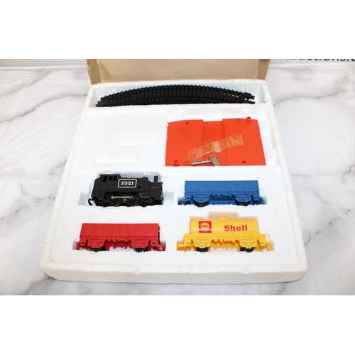 232 - Hornby Railways Boxed Clockwork Set (Untested)
All Proceeds Go To Charity