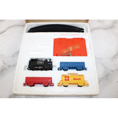 232 - Hornby Railways Boxed Clockwork Set (Untested)
All Proceeds Go To Charity