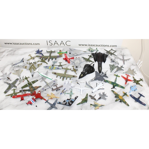 245 - Large Quantity Of Collectable Planes
Various Conditions