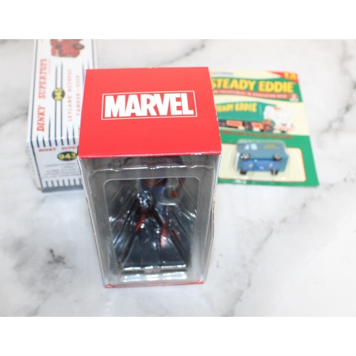 265 - Selection Of Boxed/Packed Collectable Toy Items Inc-
Corgi
Marvel
Dinky Supertoys
Dooku's Solar Sall... 