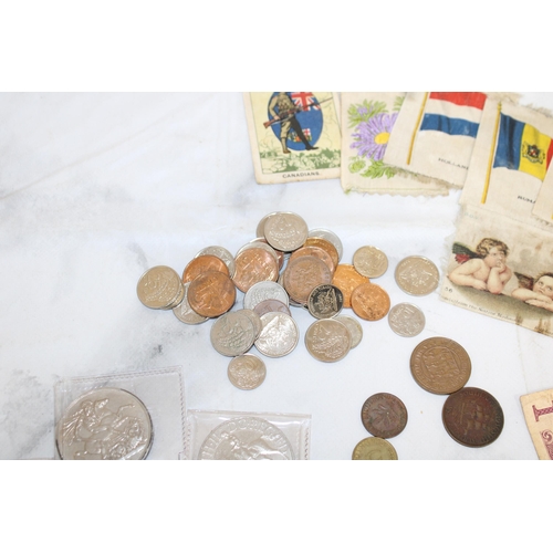 523 - Mixed Coinage/Notes/Silks/Cigarette Card