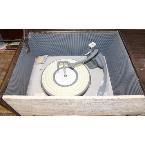 192 - Vintage Record Player
Collection Only
Untested