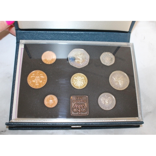 579 - 1983 Proof Set & 1982 Proof Coinage Of GB & NI Set