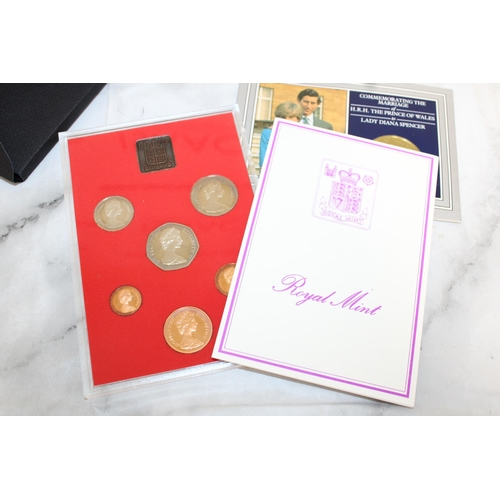 582 - 1981 Charles & Diana Coin & Coinage Of GB & NI 1981 Set