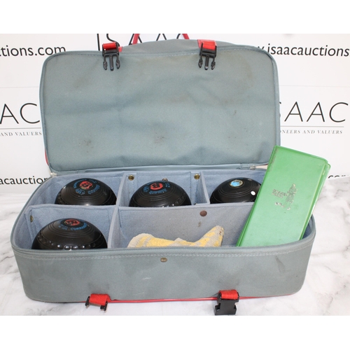 200 - Four Almark Commander Bowls Balls In Bag