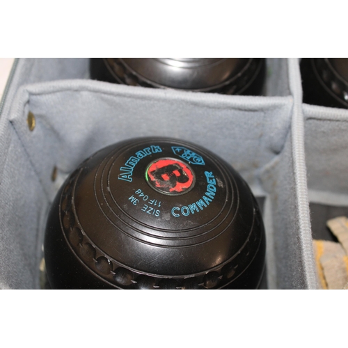 200 - Four Almark Commander Bowls Balls In Bag