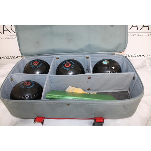 200 - Four Almark Commander Bowls Balls In Bag