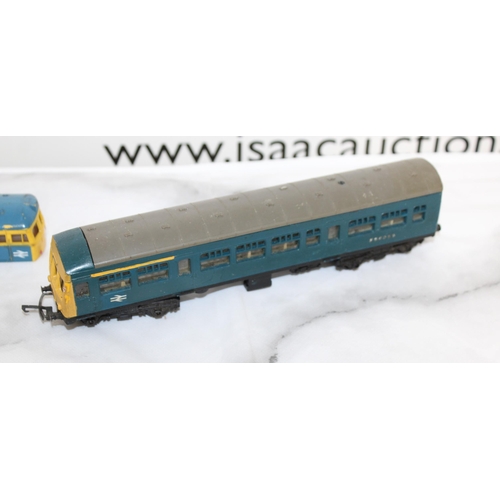 295 - 00/HO Railway Accessories