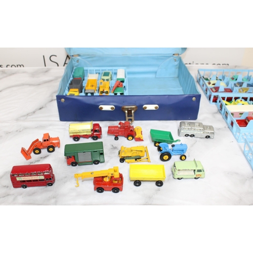 305 - Matchbox Carrycase Inc 42 Regular Wheels