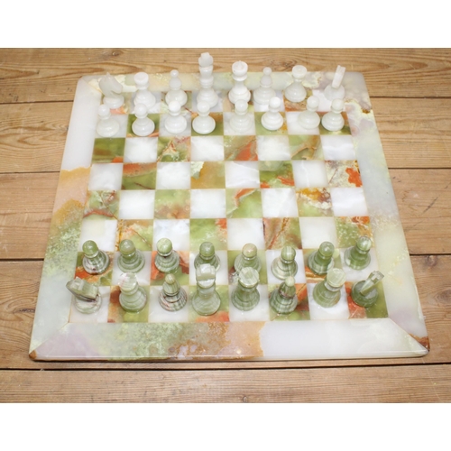 370 - Onyx Chess Board With pieces Collection Only 
Measurement Of Board-41 x 41cm
Unboxed