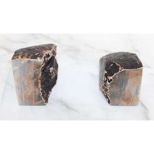 103 - Agate Geode Stone Book Ends
Height-11cm