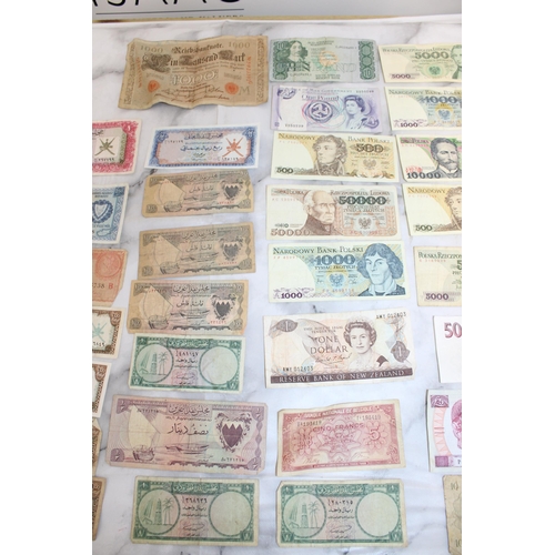 532 - Quantity Of Worldwide Bank Notes