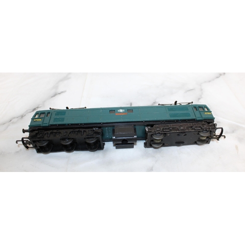 394 - Triang R351-27006 