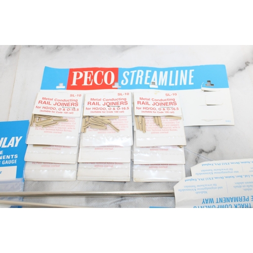 399 - Bulk Lot of Peco Railways Items SL-10 ( x9) / 1L-120 (x6) 1L-code 60 (x4)