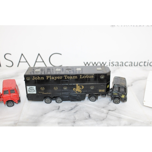 404 - Polistil Formula 1 Articulated Lorries and Cars