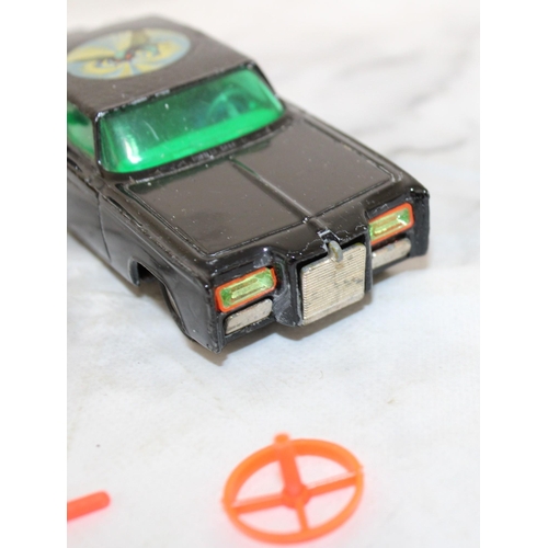 422 - Corgi 268 Green Hornet Car with Missile & Spinner ( Original)