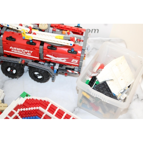 499 - Large Quantity of Lego Kits and Accessories

All proceeds go to Charity