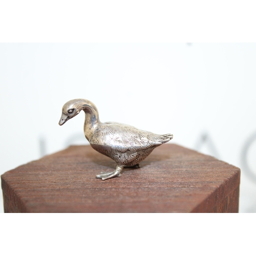 34 - Silver Stamped 925 Miniature Duck Weight-43.52g