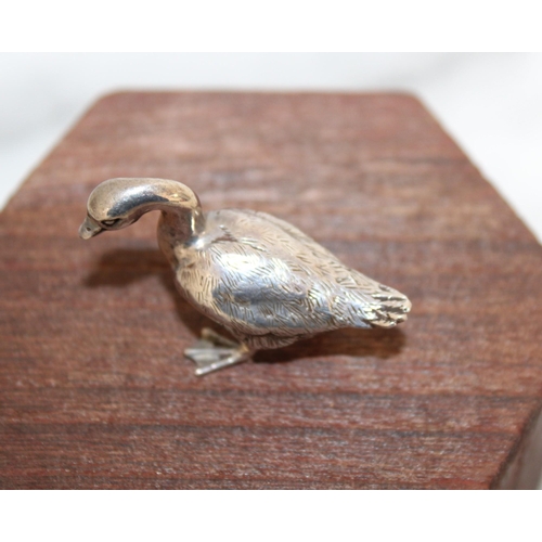 34 - Silver Stamped 925 Miniature Duck Weight-43.52g