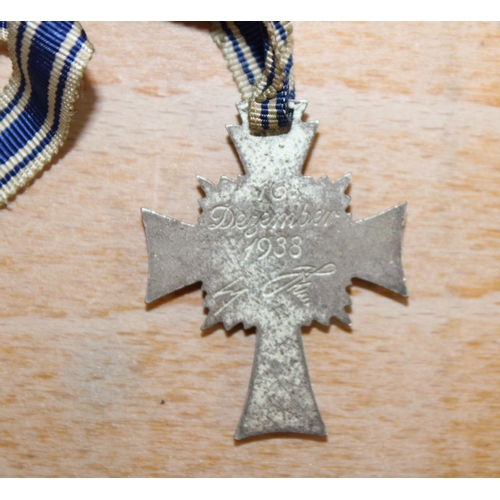 362 - German WWII Mothers Cross Silver Medal