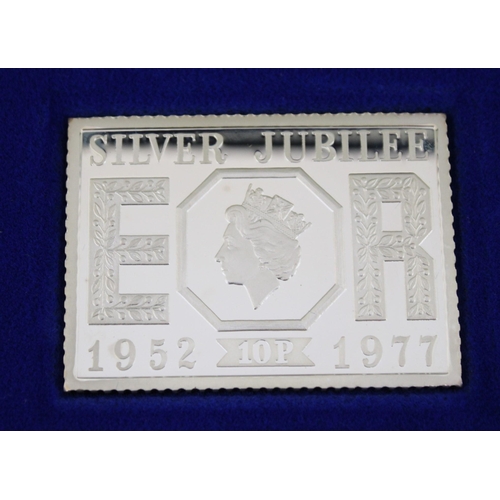 48 - Limited Edition 1977 Silver Jubilee Cased Commemorative Silver Stamp