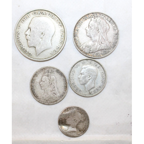 304 - Queen Victoria and King George Coinage ( Includes 1900 Florin and 1922 Half Crown)