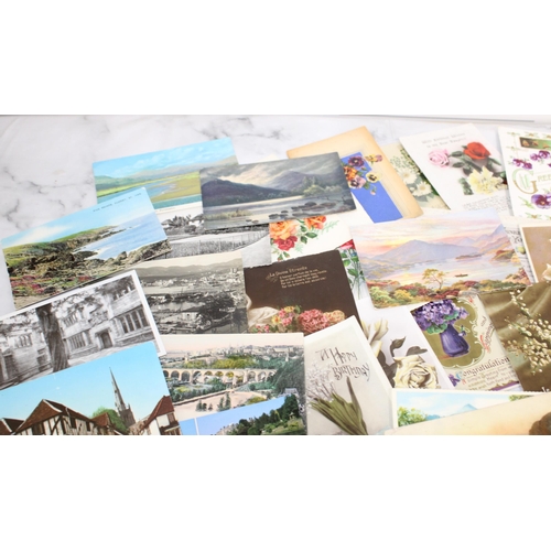 184 - Quantity of Vintage Postcards - Greeting / Scenic Scenes