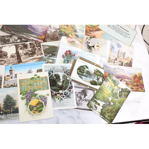 184 - Quantity of Vintage Postcards - Greeting / Scenic Scenes