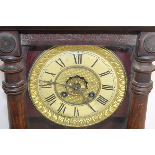 323 - Antique Mantel Union Clock Company Germany c 1900

Broken Hook to Case

Collection Only