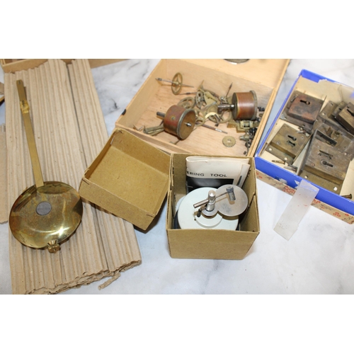 333 - Clock and Watch Parts, Spares, Tools, Books plus Others Related Items

Collection Only.