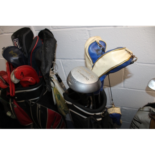 373 - Large Collection of Sporting Items

3 Golf Bags with Various Clubs / Conditions
2 Snooker Cues in Me... 