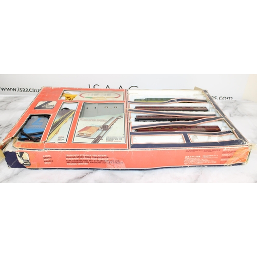 828 - Boxed Lima Models Rolling Stock Road Transporter (Untested)
All Proceeds Go To Charity